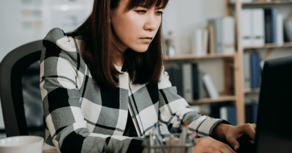 Cận thị giả là gì? Cách chữa cận thị giả hiệu quả bạn cần biết