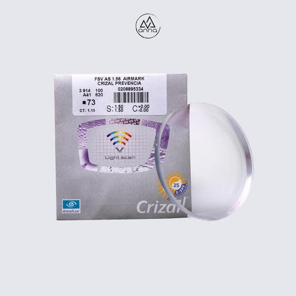 Essilor Crizal: Độ trong suốt và sắc nét cao, khả năng bảo vệ mắt toàn diện