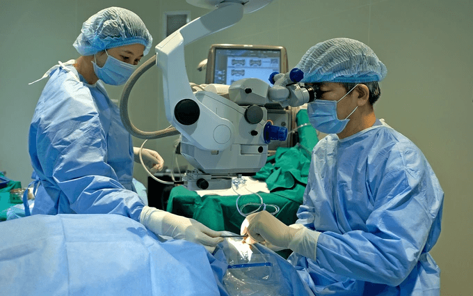 Chi phí mổ mắt lác bao nhiêu tiền?