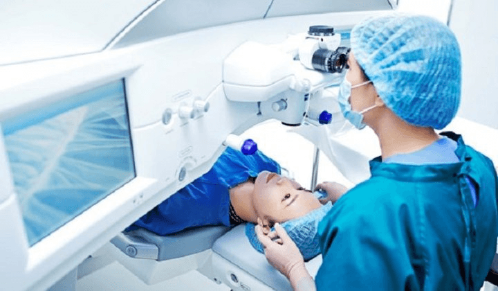 Mổ mắt cận có bị cận lại không?