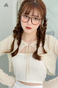 Cách chọn mắt kính cho người mũi thấp giúp che đi khuyết điểm