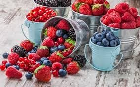 Quả mọng chứa nhiều các vitamin và khoáng chất bổ dưỡng